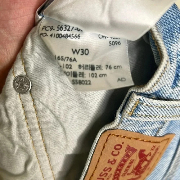 Levi’s Original 501 High Rise Button Fly Denim Jean Shorts Size 30 - Picture 7 of 8